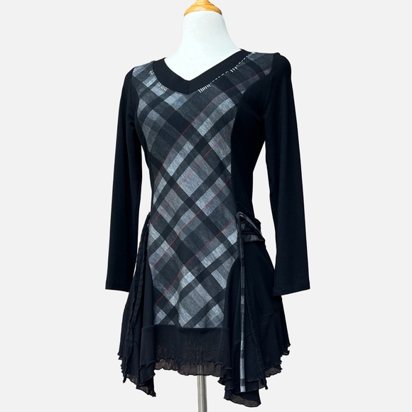 Dzhavael Couture Dresses & Skirts - Dzhavael Couture Limited Edition Black Plaid Mini Dress Small